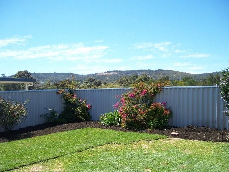 7 Peace Court, Maddington WA 6109