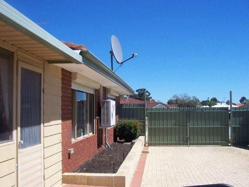 7 Peace Court, Maddington WA 6109