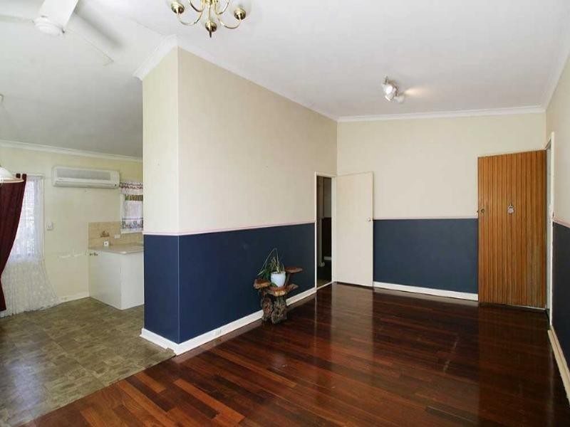 21 Ospringe Street, Gosnells WA 6110