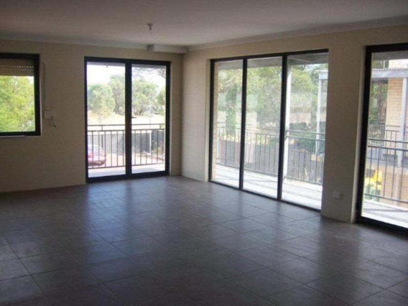 5/13 Blackburn Street, Maddington WA 6109