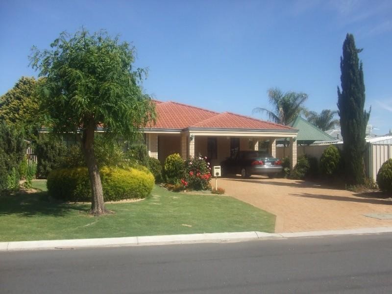 83 Harpenden Street, Huntingdale WA 6110