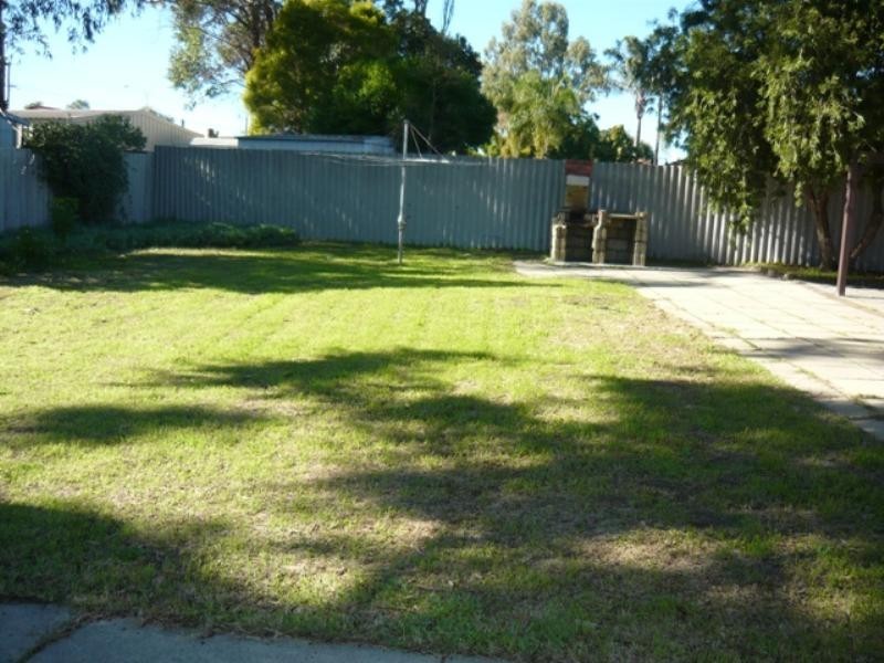 7 Rainbow Court, Gosnells WA 6110
