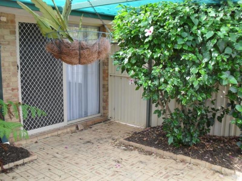 136 Challis Road, Seville Grove WA 6112