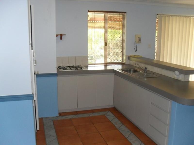 5 Windsor Drive, Gosnells WA 6110