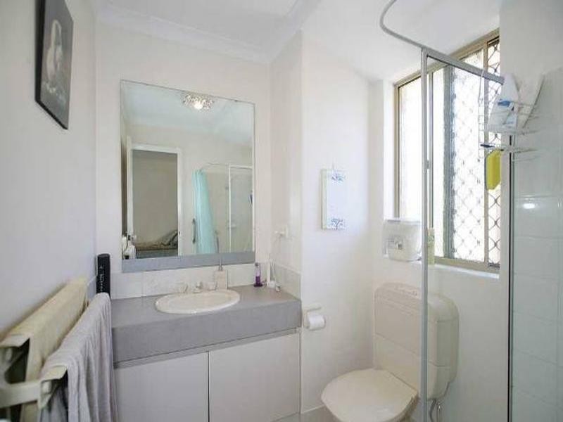 10 Kestrel Way, Thornlie WA 6108