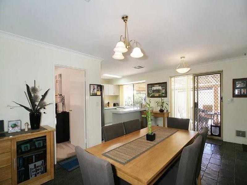 10 Kestrel Way, Thornlie WA 6108