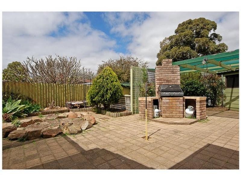 18 Gymea Court, Armadale WA 6112