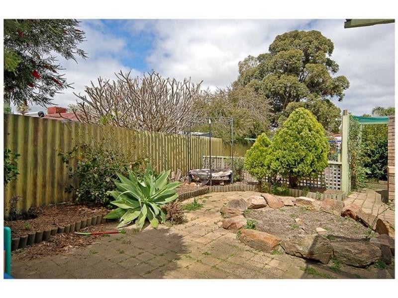 18 Gymea Court, Armadale WA 6112