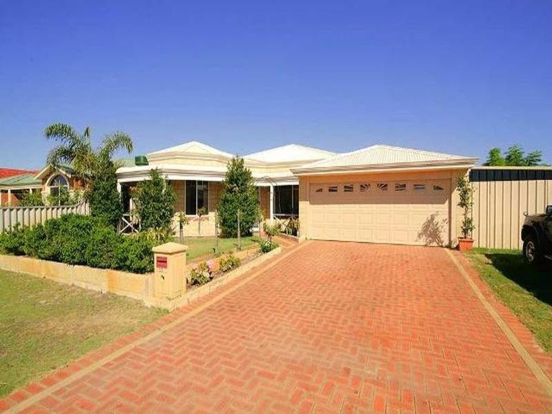 11 Cardiff Loop, Huntingdale WA 6110