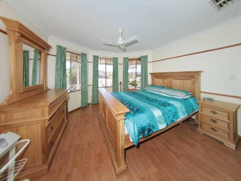 11 Cardiff Loop, Huntingdale WA 6110