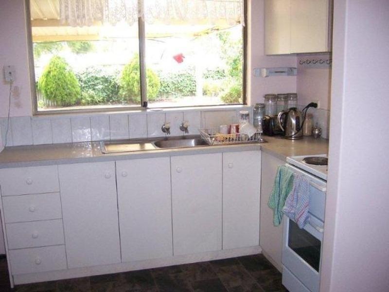 9 Gwalia Place, Gosnells WA 6110