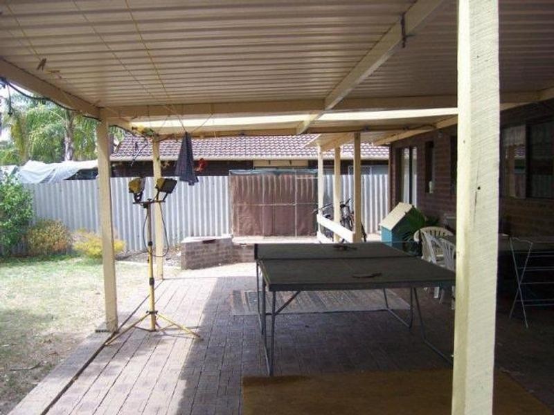 9 Gwalia Place, Gosnells WA 6110