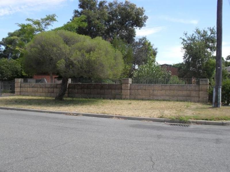 135 Crandon Street, Gosnells WA 6110