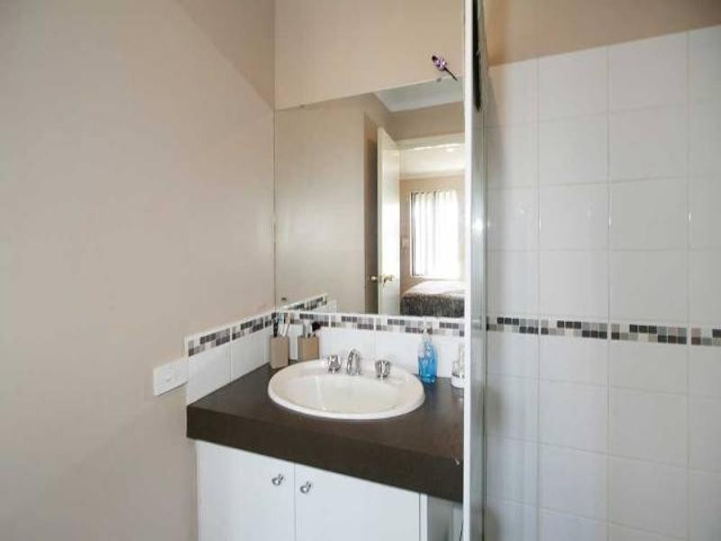 15 Glenfin Road, Seville Grove WA 6112