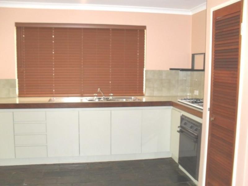 8 Torwood Close, Maddington WA 6109