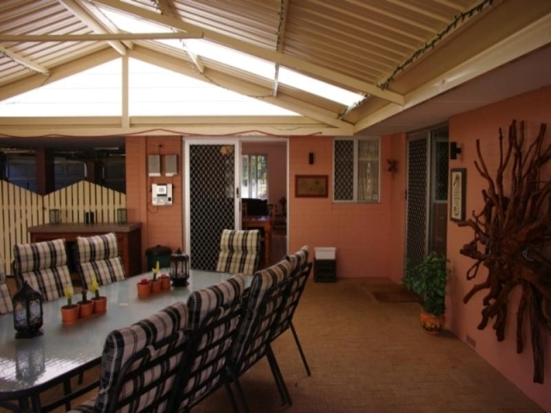 13 Ashburton Drive, Gosnells WA 6110