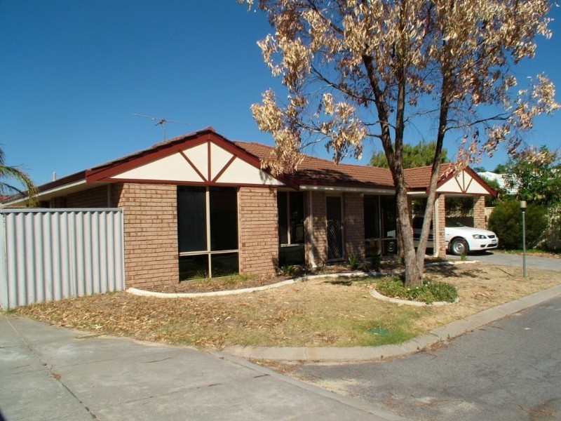 11 Apley Street, Maddington WA 6109