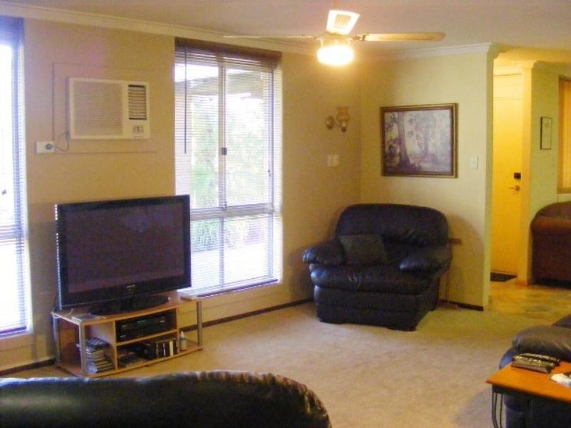 28 Salix Way, Forrestfield WA 6058