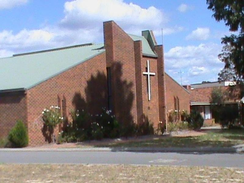 28 Salix Way, Forrestfield WA 6058