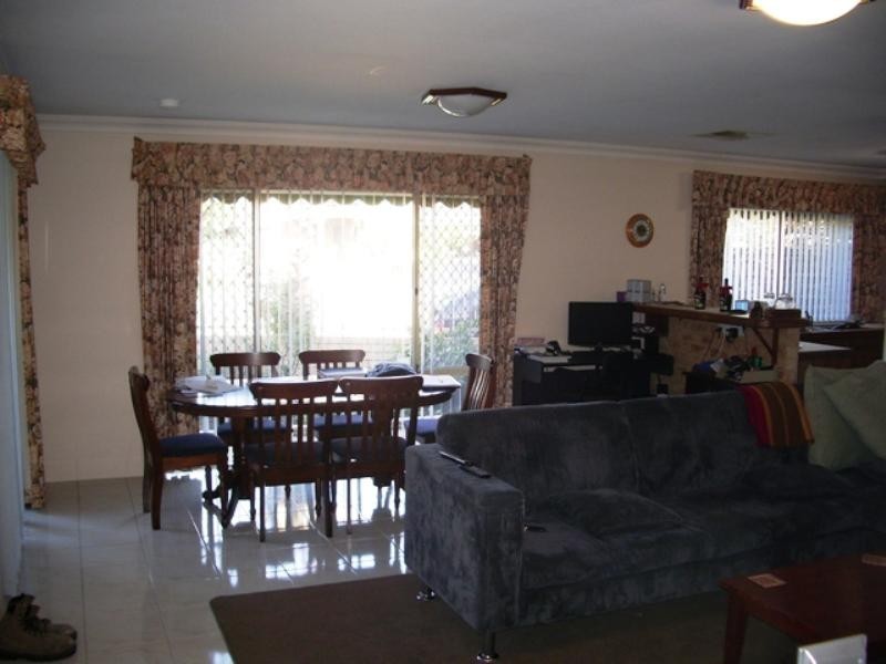 15 Bambil Place, Parkwood WA 6147