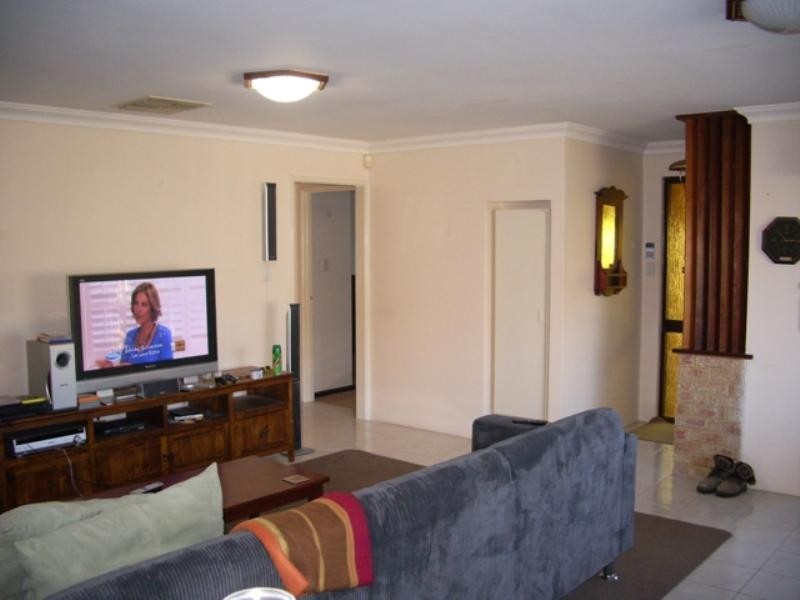 15 Bambil Place, Parkwood WA 6147