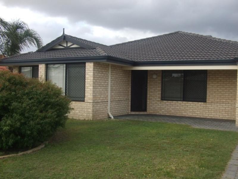 30 Cardiff Loop, Huntingdale WA 6110