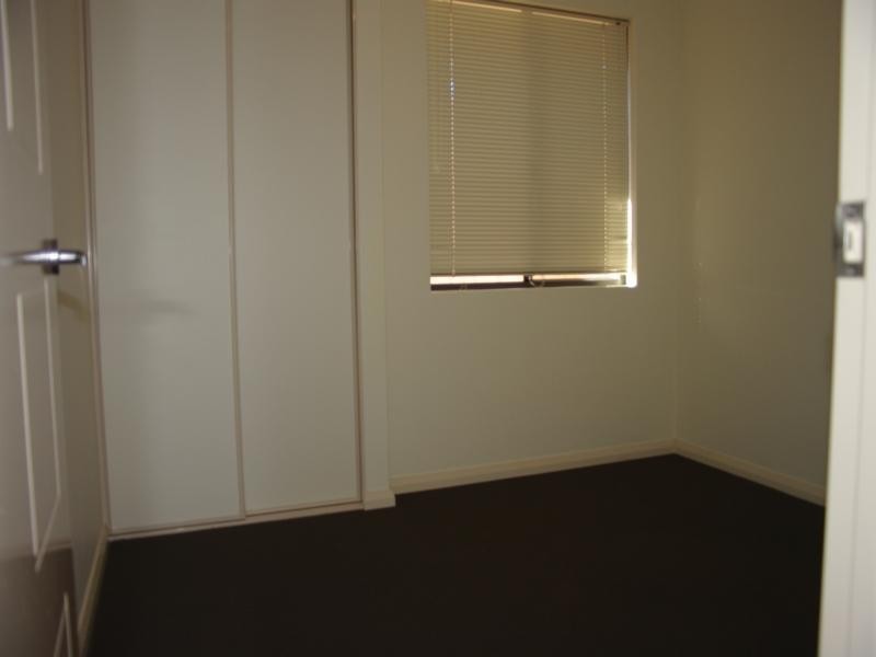 6/4 Valentine Road, Kelmscott WA 6111