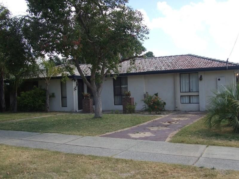 31 Storey Road, Thornlie WA 6108