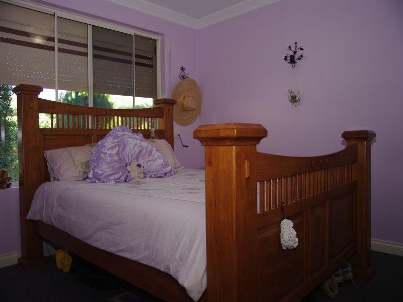 5 Akma Court, Maddington WA 6109