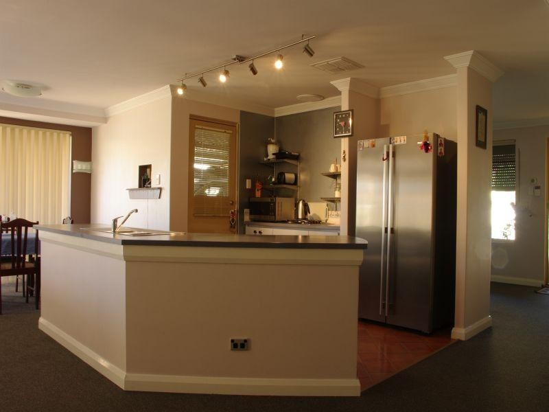 5 Akma Court, Maddington WA 6109