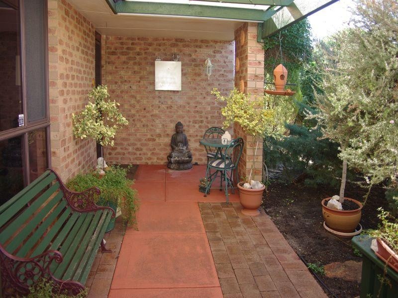 5 Chifley Place, Huntingdale WA 6110