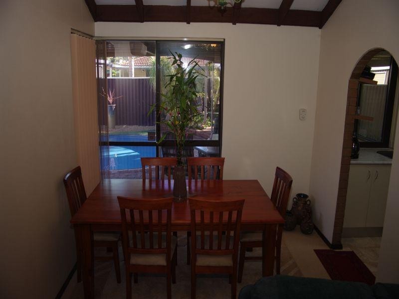 5 Chifley Place, Huntingdale WA 6110