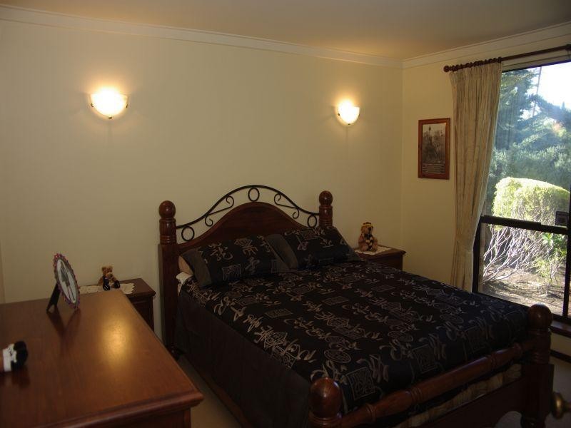 5 Chifley Place, Huntingdale WA 6110