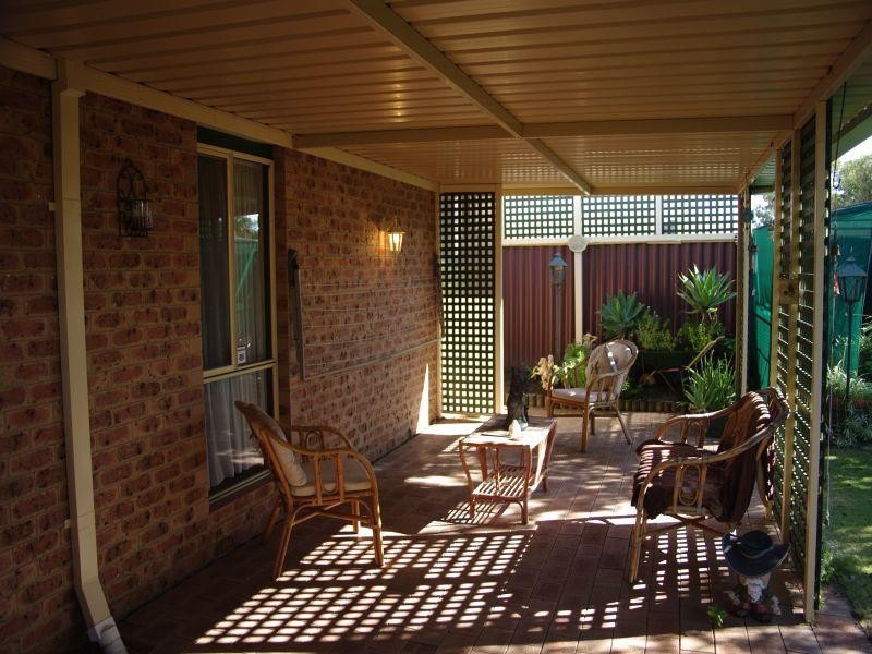 5 Chifley Place, Huntingdale WA 6110