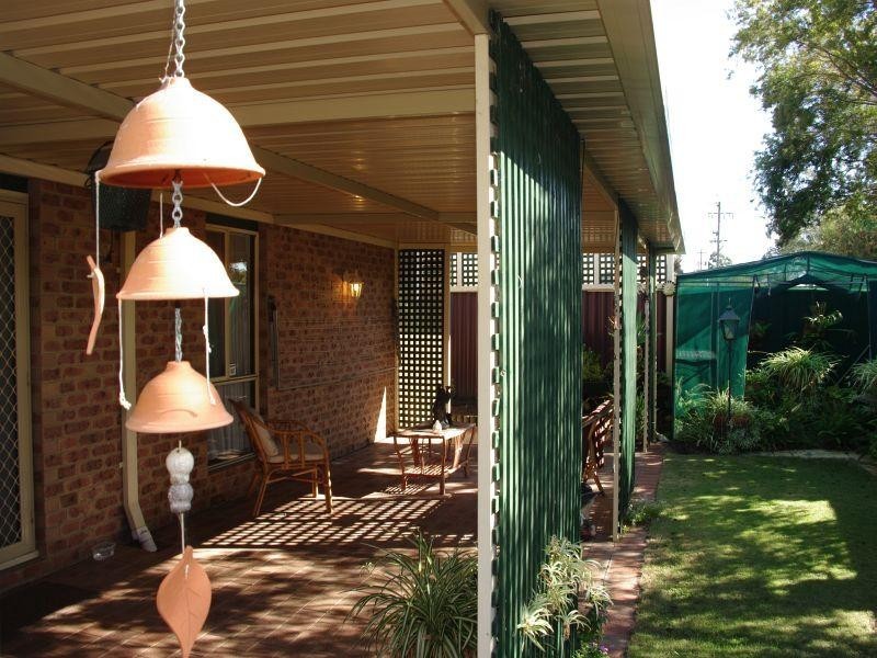 5 Chifley Place, Huntingdale WA 6110