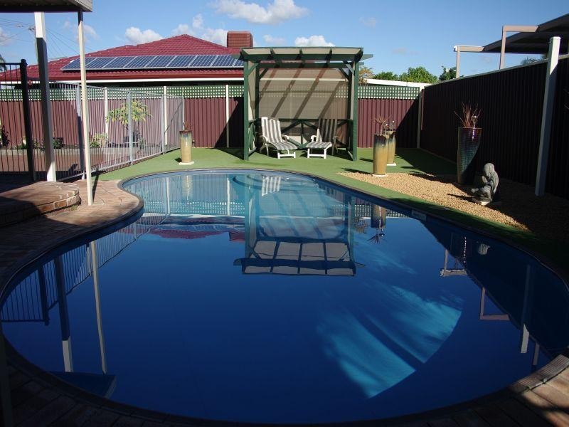 5 Chifley Place, Huntingdale WA 6110