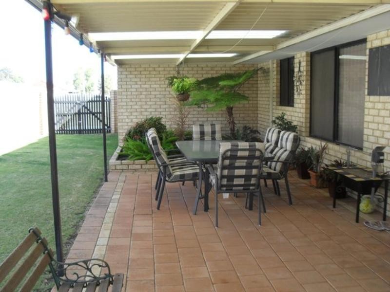 16 Water Way Cove, Seville Grove WA 6112