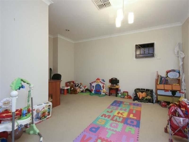 21 Aldworth Crescent, Gosnells WA 6110