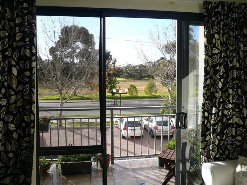 12/53 Cecil Avenue, Cannington WA 6107