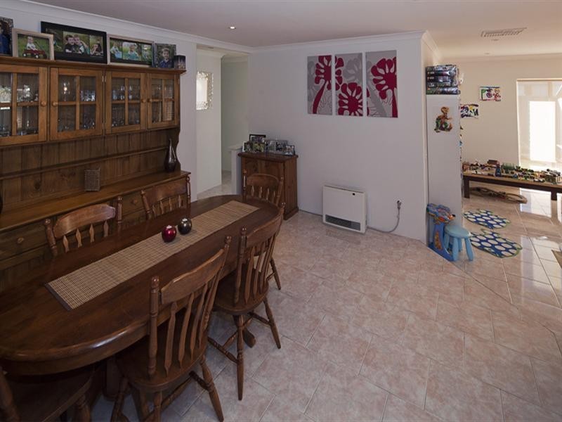 38 Phoenix Drive, Kenwick WA 6107