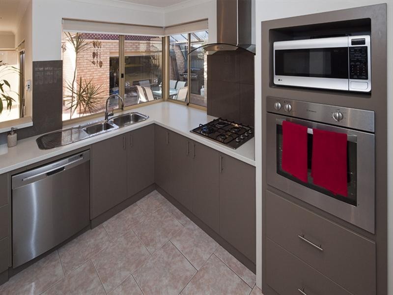 38 Phoenix Drive, Kenwick WA 6107