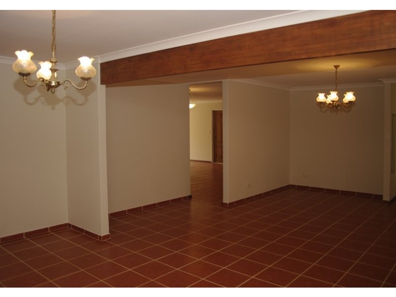 13 Southern River Road, Gosnells WA 6110