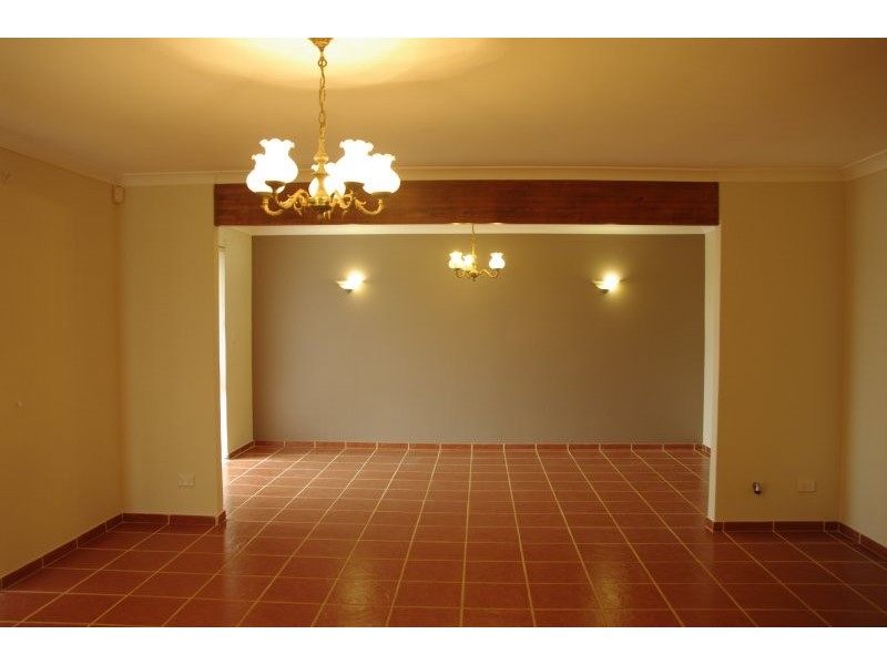 13 Southern River Road, Gosnells WA 6110