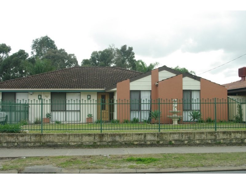 13 Southern River Road, Gosnells WA 6110