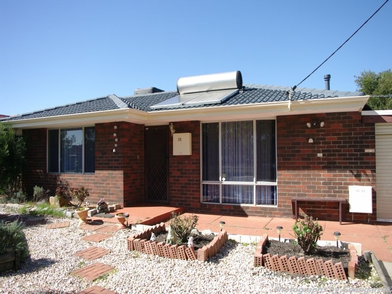 15 Ironbark Place, Maddington WA 6109