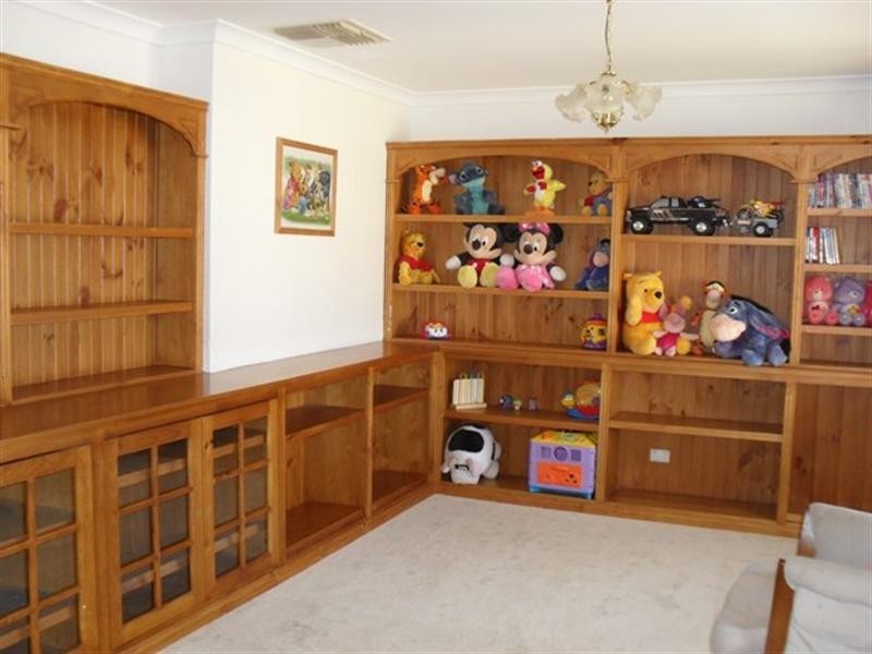 19 Dolara Court, Maddington WA 6109