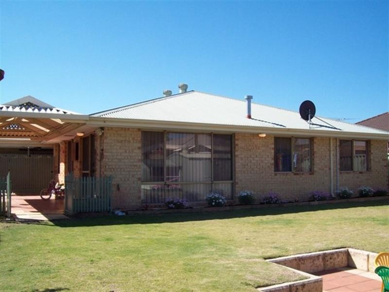 19 Dolara Court, Maddington WA 6109