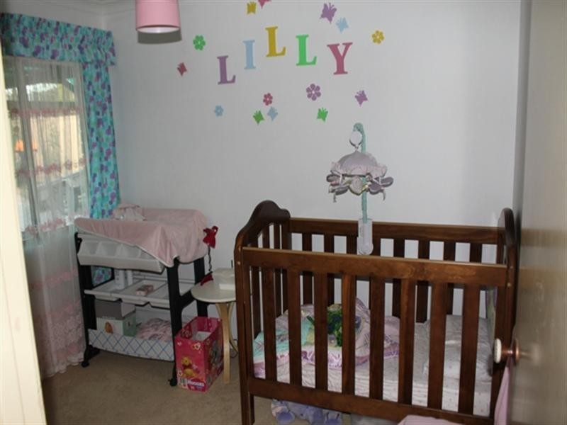 33 Warrida Way, Maddington WA 6109