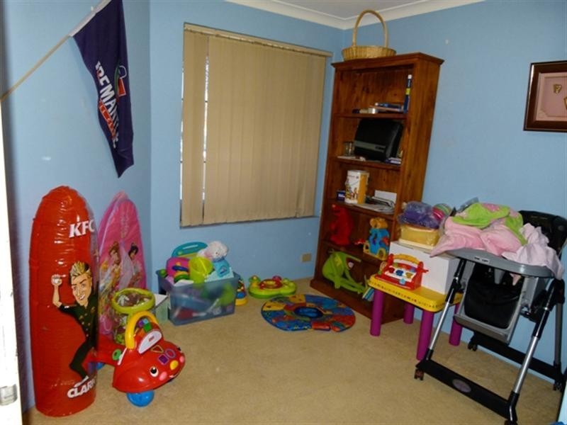 33 Warrida Way, Maddington WA 6109