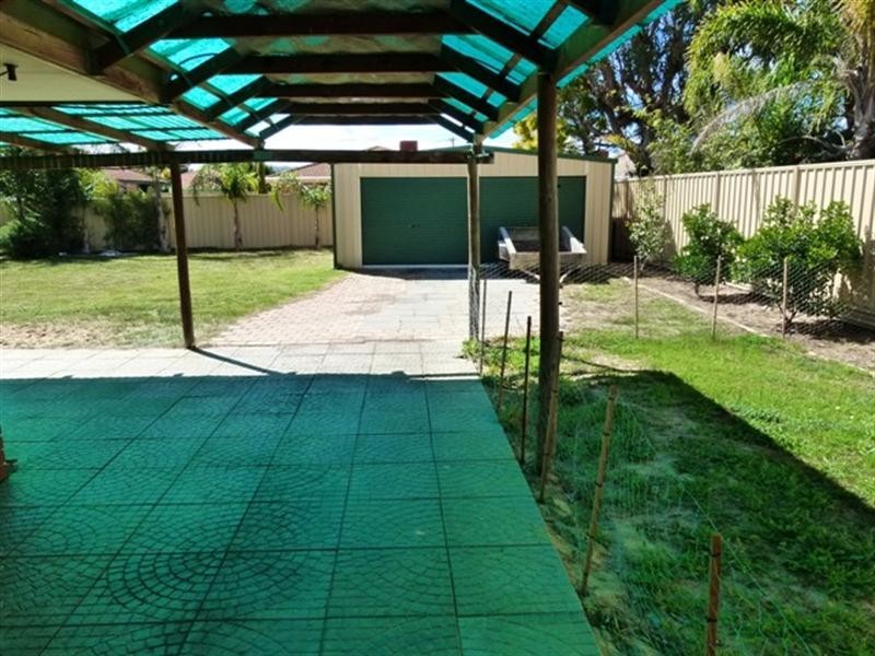 33 Warrida Way, Maddington WA 6109